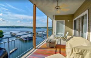 Lake of the Ozarks Waterfront Retreat - Lake Ozark, Missouri