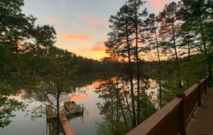 Water's Edge Lake House - Gainesville, Georgia