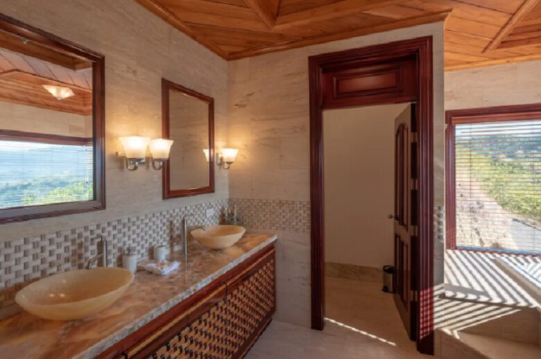 Ocean View Hermosa Luxury Villa - Hermosa, Costa Rica