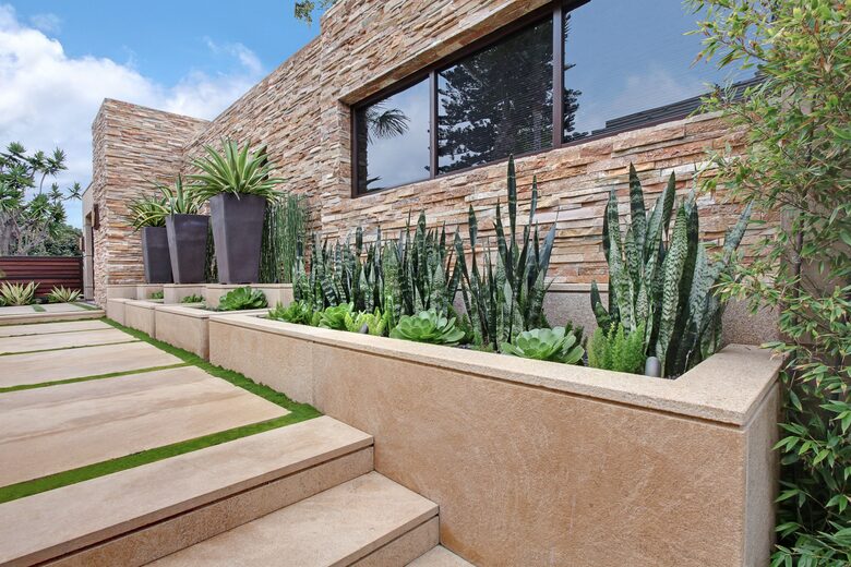 Modern Laguna Beach Coastline Villa (R) - Laguna Beach, California