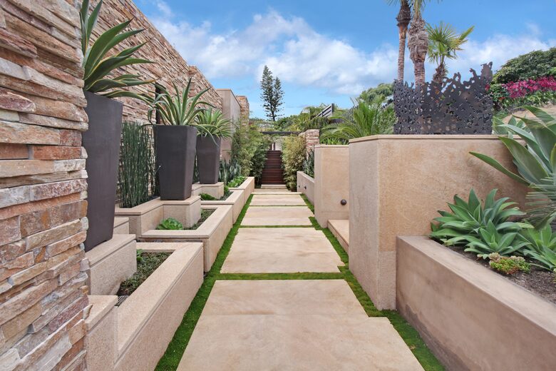Modern Laguna Beach Coastline Villa (R) - Laguna Beach, California