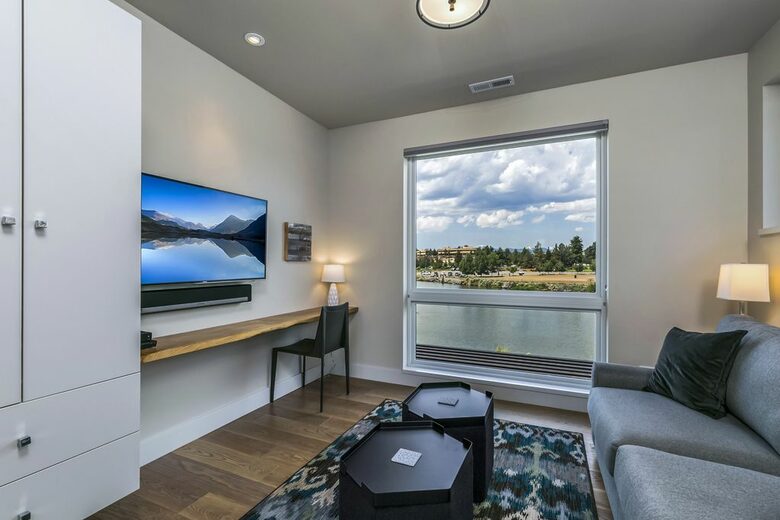 Riverside Landing - Bend, Oregon