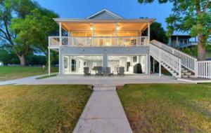 Perfect Lakehouse Getaway on Lake LBJ - Horseshoe Bay/Kingsland - Kingsland, Texas