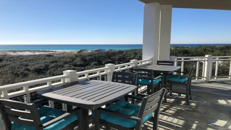 Balcony of Breathtaking- 3 sides so you can get sun or shade any time!