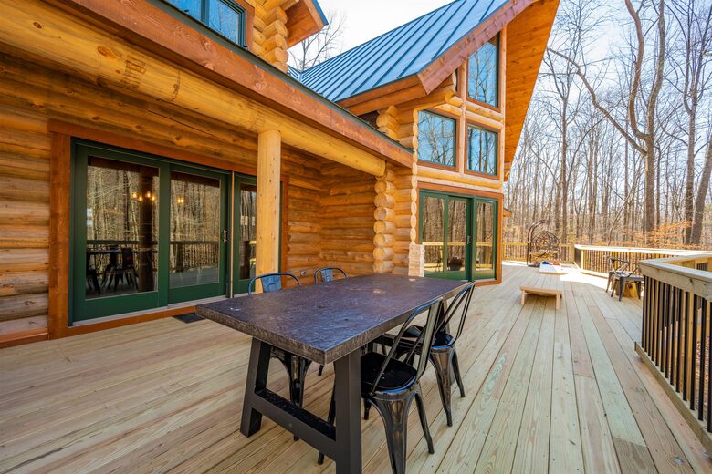 Custom Luxury Log Home at Sugarloaf Mountain - Dickerson, Maryland