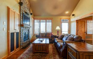 Brasada Ranch Luxury Two-Bedroom Cabin -- Perfect for Ski Season, Summer or Fall! - Powell Butte, Oregon