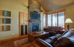 Brasada Ranch Luxury Two-Bedroom Cabin -- Perfect for Ski Season, Summer or Fall! - Powell Butte, Oregon