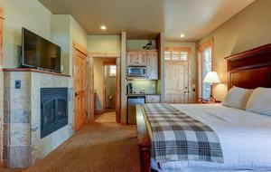 Brasada Ranch Luxury Two-Bedroom Cabin -- Perfect for Ski Season, Summer or Fall! - Powell Butte, Oregon