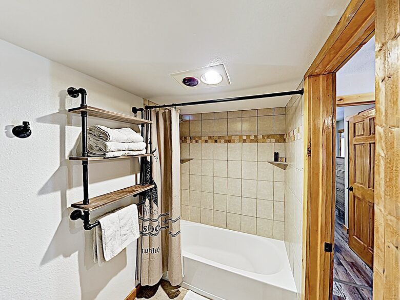 Updated Ski Condo with Fireplace | Near Shuttle - Breckenridge, Colorado