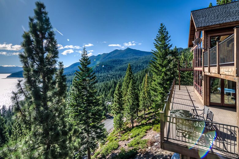 Unforgettable Lake Tahoe Cabin - Tahoma, California