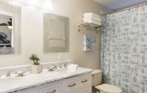 Disney 9 Bedroom Lakeside Villa - Kissimmee, Florida