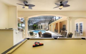 Disney 9 Bedroom Lakeside Villa - Kissimmee, Florida