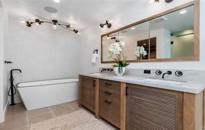 Luxurious New Beach Home - Hermosa Beach, California