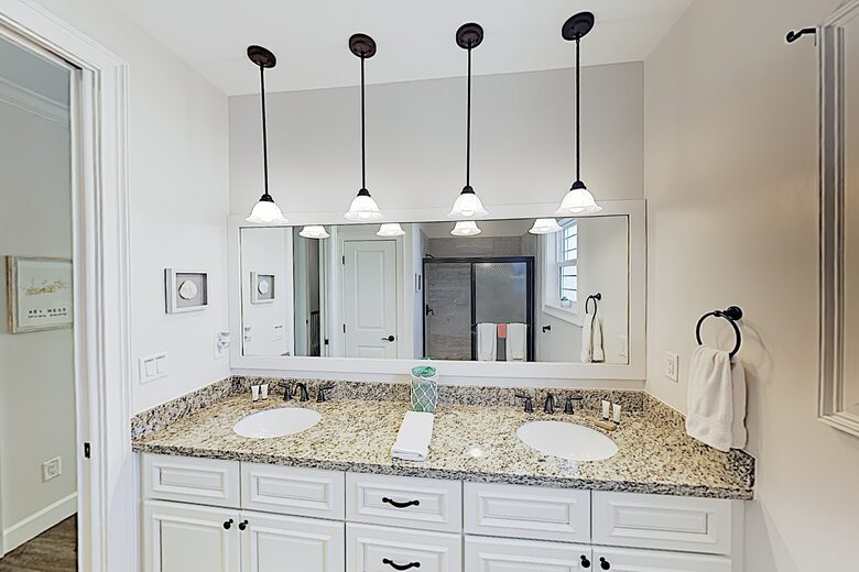 Marathon Caye Canal House - Marathon, Florida