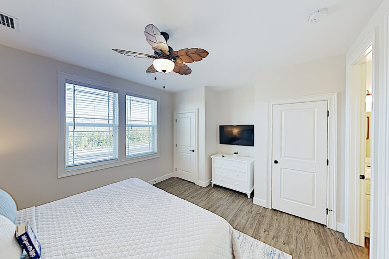 Marathon Caye Canal House - Marathon, Florida