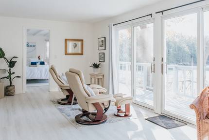 Modern Oceanfront Cottage - Boothbay, Maine