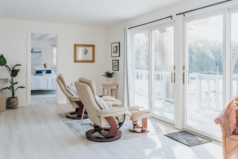 Modern Oceanfront Cottage - Boothbay, Maine