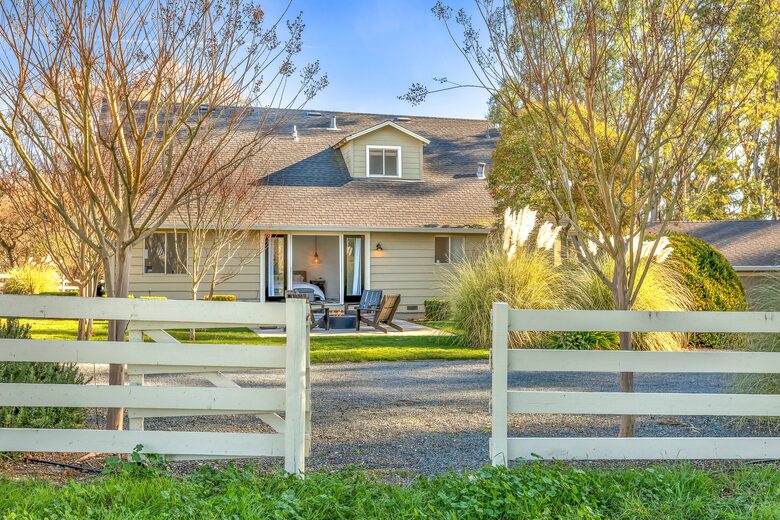 Gorgeous Wine Country Home w/ Pool, Hot Tub & Barn - Sonoma, California