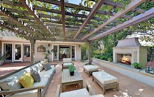 Luxe Compound w/ Spa & Casita – Walk to Beach - Montecito, California