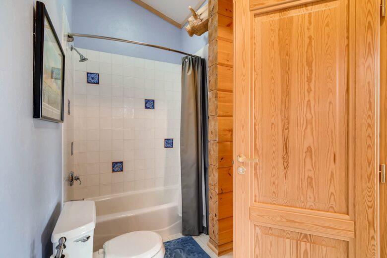 Luxe Estate with Hot Tub, Theater & Chef's Kitchen - Breckenridge, Colorado