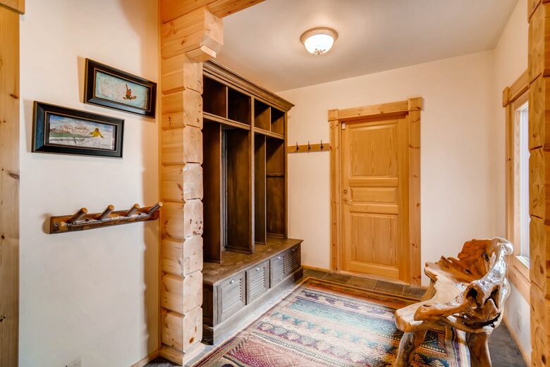 Luxe Estate with Hot Tub, Theater & Chef's Kitchen - Breckenridge, Colorado