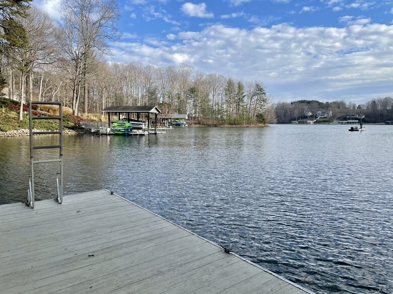 Smith Mountain Lake 5 Bedroom - Moneta, Virginia