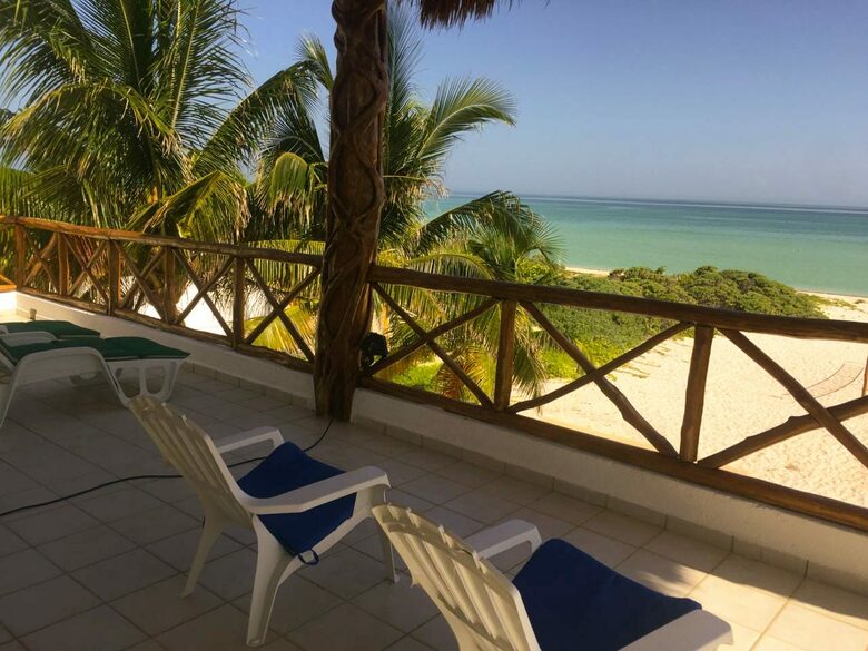 Beach front house with pool in Yucatan - Chicxulub Puerto, Mexico