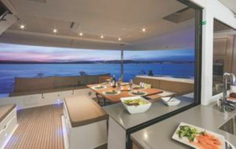 All-Inclusive 7-night TradeWinds AQUA Experience in British Virgin Islands on TW52 Catamaran with Crew - Tortola, Virgin Islands, British
