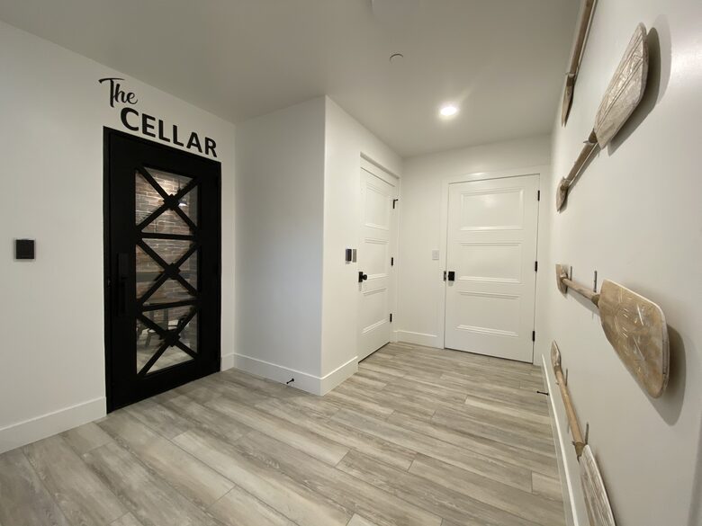 Cobbo's Beach House | With hot tubs, views, and just steps to the beach! - Avila Beach, California