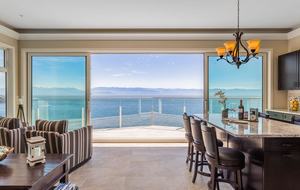 SookePoint 2-Bedroom Ocean Cottage - Sooke, Canada