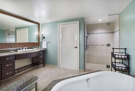 The Grand Waikikian at Hilton Hawaiian Village - Honolulu, Hawaii