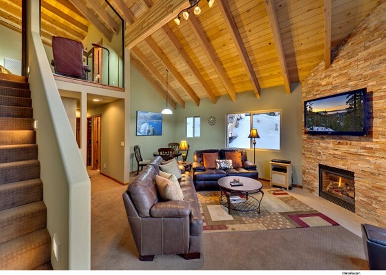 Heavenly Tahoe Lakeview Mountain Home - Stateline, Nevada