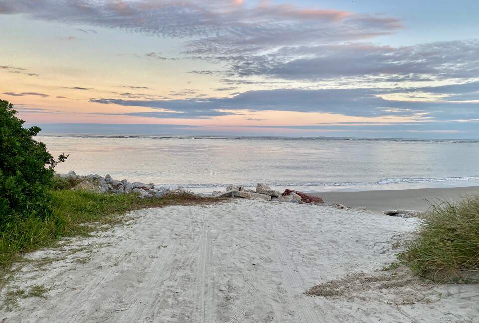Oceanview Island Beach Cottage - Sullivan’s Island, South Carolina