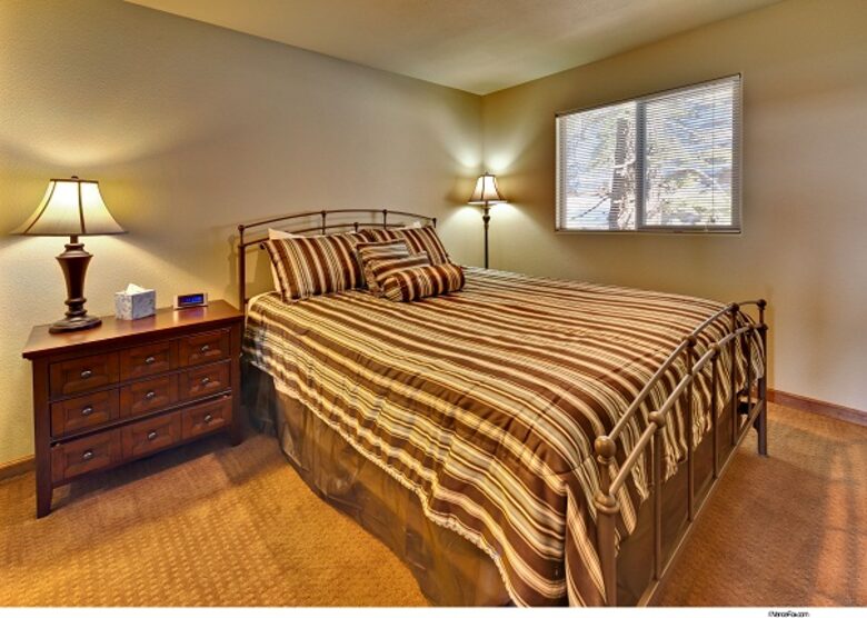 Heavenly Tahoe Lakeview Mountain Home - Stateline, Nevada