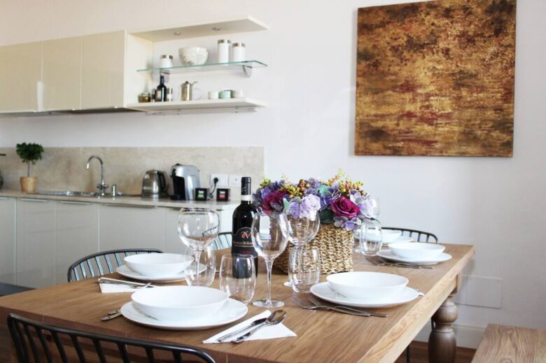 Chic Apartment Steps from the Duomo - Florence - Florence, Italy