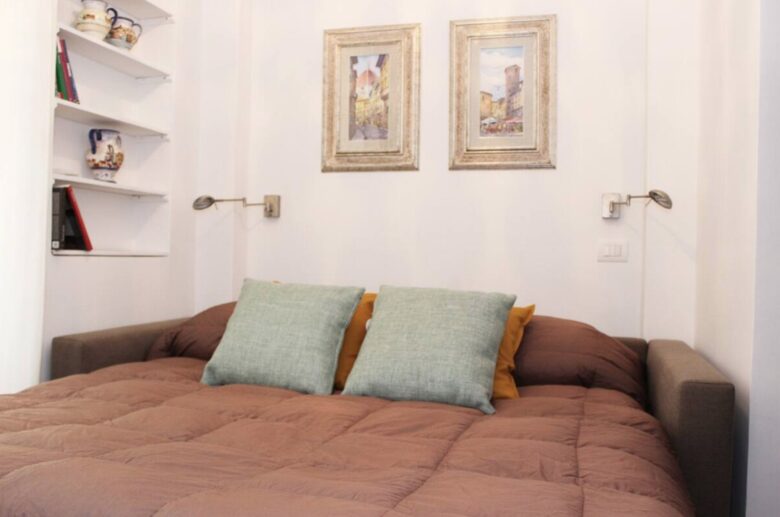 Chic Apartment Steps from the Duomo - Florence - Florence, Italy