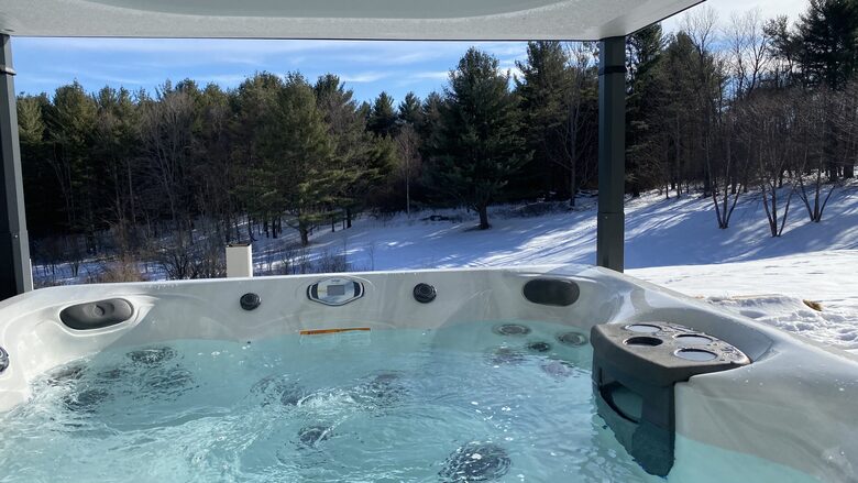 Luxury Berkshire Country Estate on 21 Acres - Pittsfield, Massachusetts