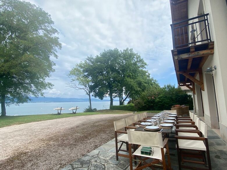 Lake Geneva frontlake House & Private Beach - Nernier, France