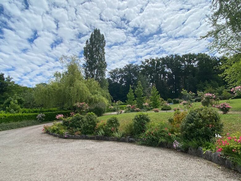 Lake Geneva frontlake House & Private Beach - Nernier, France
