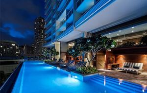 Ritz Carlton Waikiki - Honolulu, Hawaii