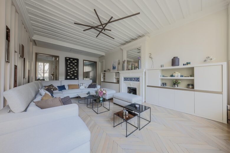 Elegant 5th Arrondissement Apartment (R) - Paris, France