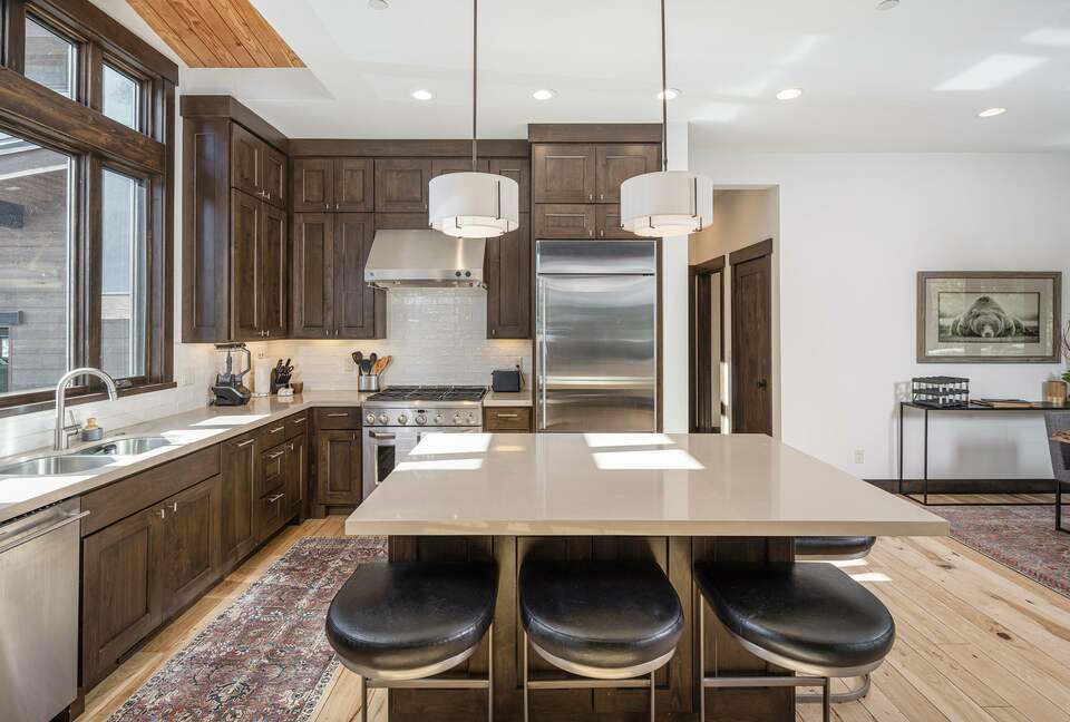 Lavish & Modern Alpine Escape | Near Golf & Skiing - Truckee, California