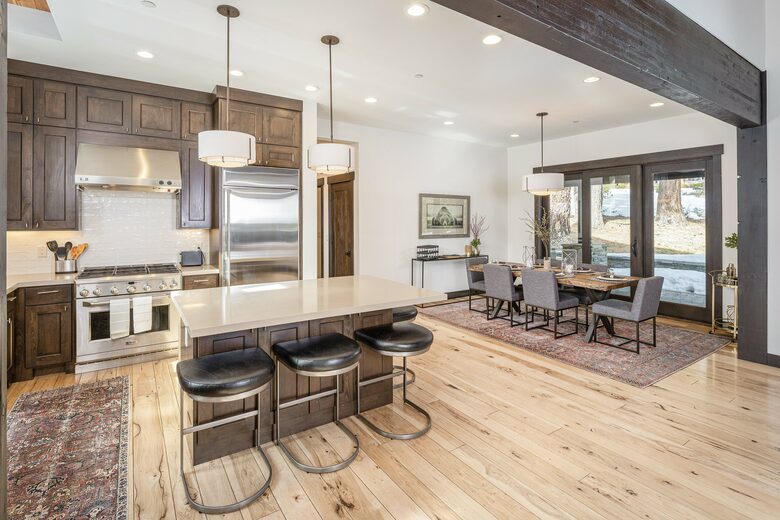 Lavish & Modern Alpine Escape | Near Golf & Skiing - Truckee, California