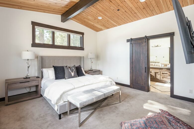 Lavish & Modern Alpine Escape | Near Golf & Skiing - Truckee, California