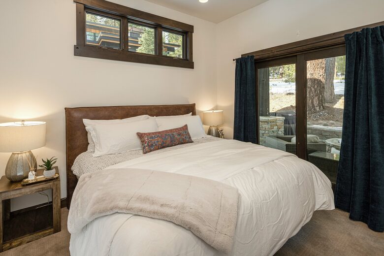 Lavish & Modern Alpine Escape | Near Golf & Skiing - Truckee, California