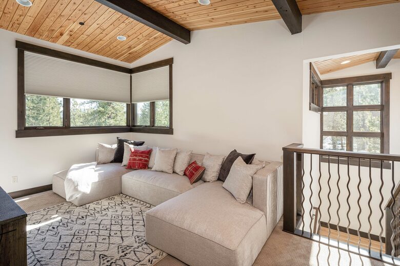Lavish & Modern Alpine Escape | Near Golf & Skiing - Truckee, California