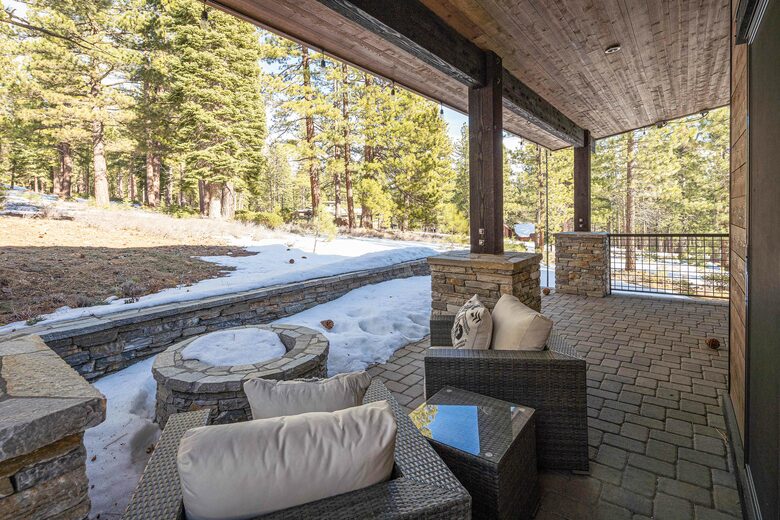 Lavish & Modern Alpine Escape | Near Golf & Skiing - Truckee, California