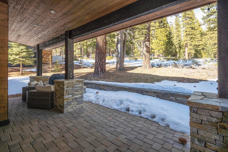 Lavish & Modern Alpine Escape | Near Golf & Skiing - Truckee, California