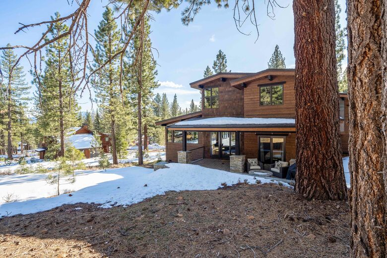 Lavish & Modern Alpine Escape | Near Golf & Skiing - Truckee, California