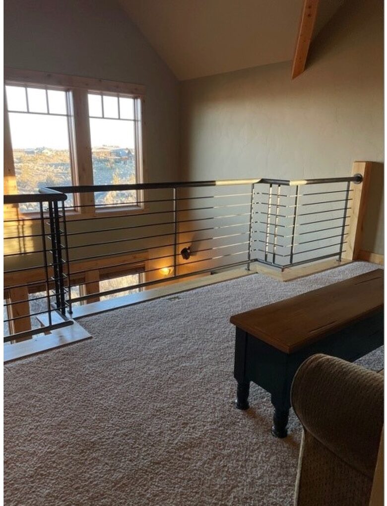 Sage Canyon Luxury 2BR Cabin - Powell Butte, Oregon